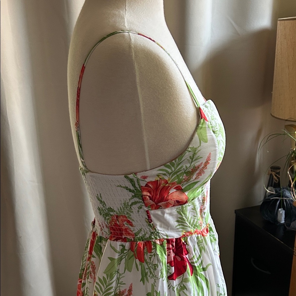Floral Mini Dress - White and Red - Picture 6 of 8
